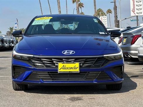 Used 2025 Hyundai Elantra Sport image 9