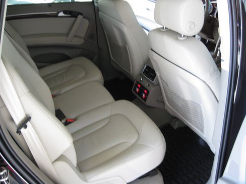 Used 2015 Audi Q7 3.0T Premium Plus w/ Premium Plus Package AWD/4WD image 33