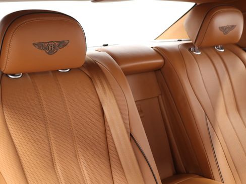 Used 2015 Bentley Flying Spur V8 image 49