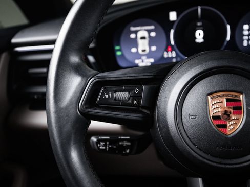 Certified 2024 Porsche Macan 4 Electric AWD/4WD image 17