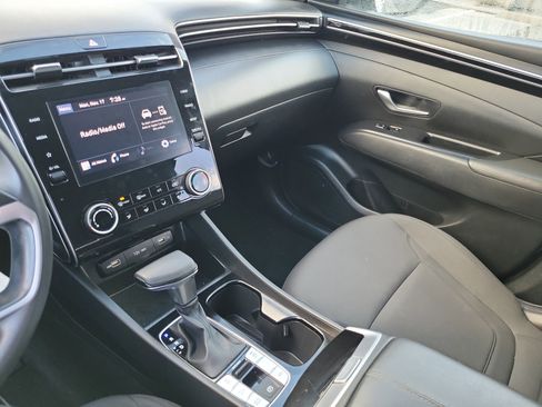 Certified 2022 Hyundai Tucson SE w/ Winter Package image 15