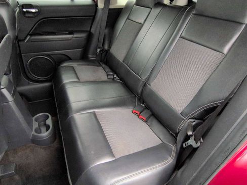 Used 2014 Jeep Patriot Latitude w/ Freedom Edition Package image 21