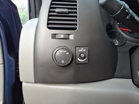 Used 2010 Chevrolet Silverado 1500 W/T RWD image 18