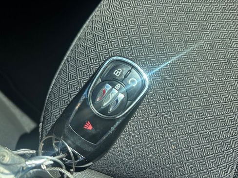 Used 2025 Buick Encore GX Preferred image 23