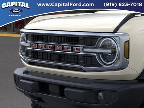 New 2026 Ford Bronco Outer Banks w/ Sasquatch Package AWD/4WD image 19