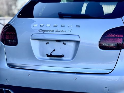Used 2014 Porsche Cayenne Turbo S AWD/4WD image 20