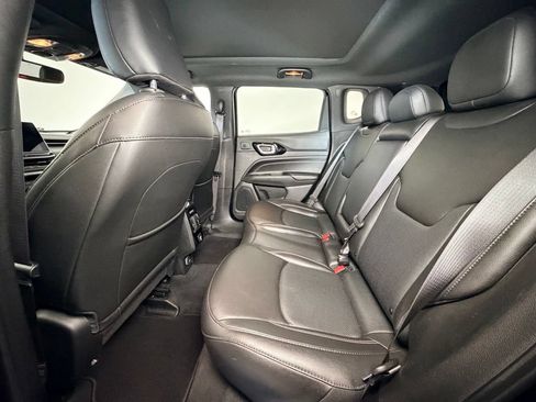 Used 2022 Jeep Compass High Altitude AWD/4WD image 5