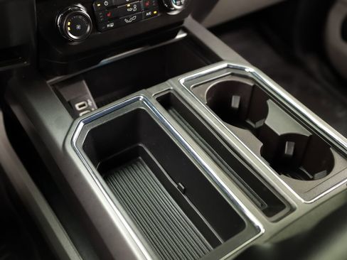 Used 2019 Ford F150 XLT w/ Equipment Group 302A Luxury AWD/4WD image 19