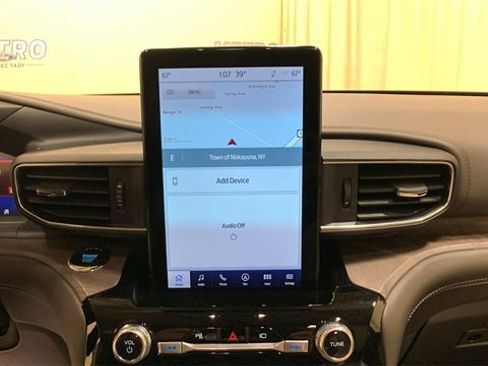 Certified 2023 Ford Explorer Platinum w/ Technology Package image 44