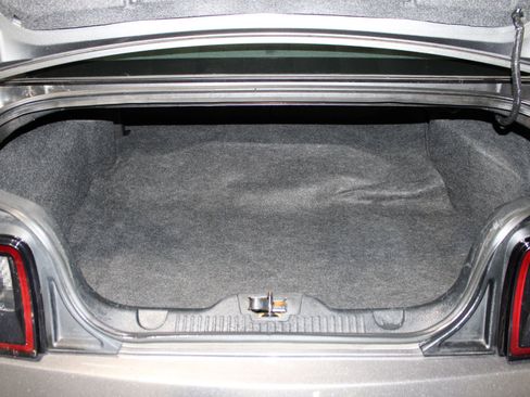 Used 2013 Ford Mustang Premium image 24