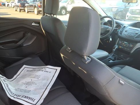 Used 2018 Ford Escape SE image 13