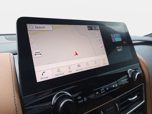 Certified 2024 INFINITI QX80 Sensory AWD/4WD image 22