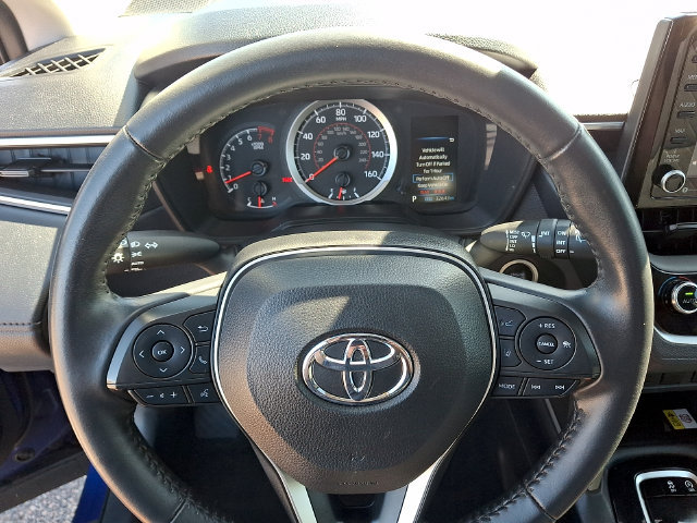 Certified 2022 Toyota Corolla Cross LE w/ Moonroof Package AWD/4WD image 14
