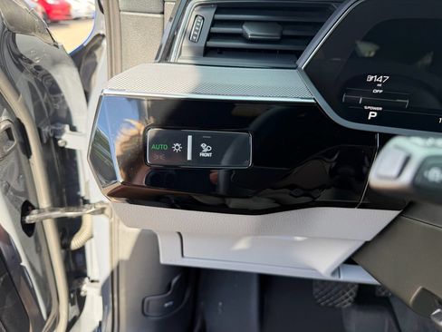 Used 2024 Audi Q8 e-tron Prestige AWD/4WD image 36