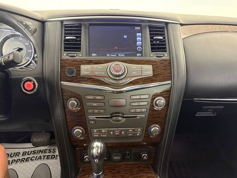 Used 2018 Nissan Armada Platinum w/ Interior Lighting Package RWD image 22