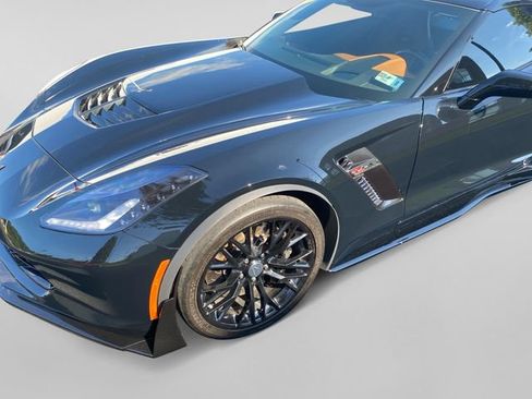 Used 2016 Chevrolet Corvette Z06 w/ 3LZ Preferred Equipment Group RWD image 24