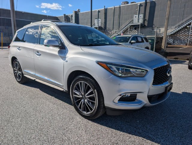 Used 2017 INFINITI QX60 FWD w/ Deluxe Technology Package image 7