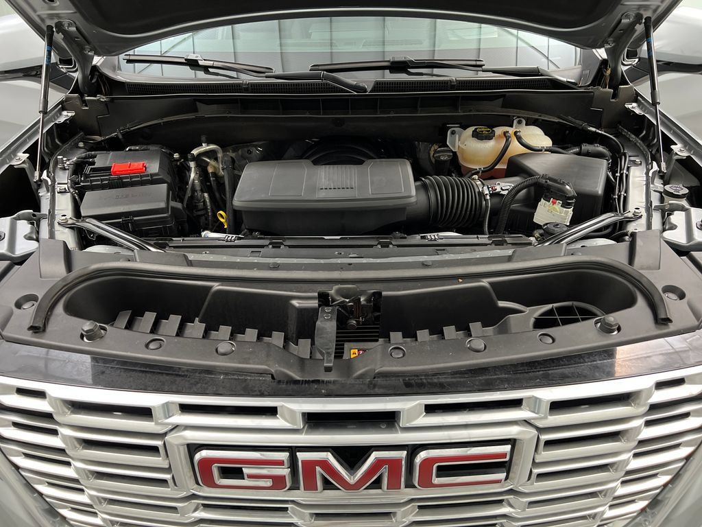 Used 2025 GMC Yukon XL Denali RWD image 77