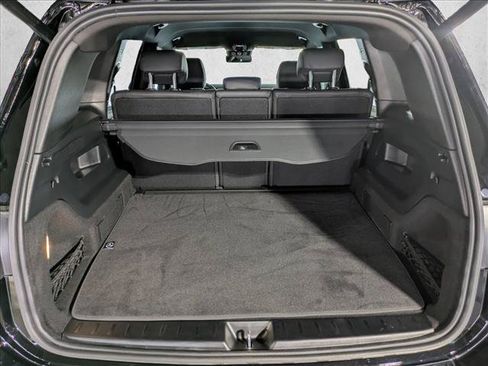 Certified 2025 Mercedes-Benz GLB 250 image 9
