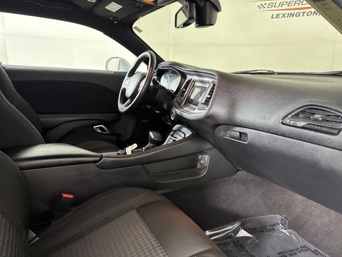 Used 2023 Dodge Challenger SXT RWD image 22