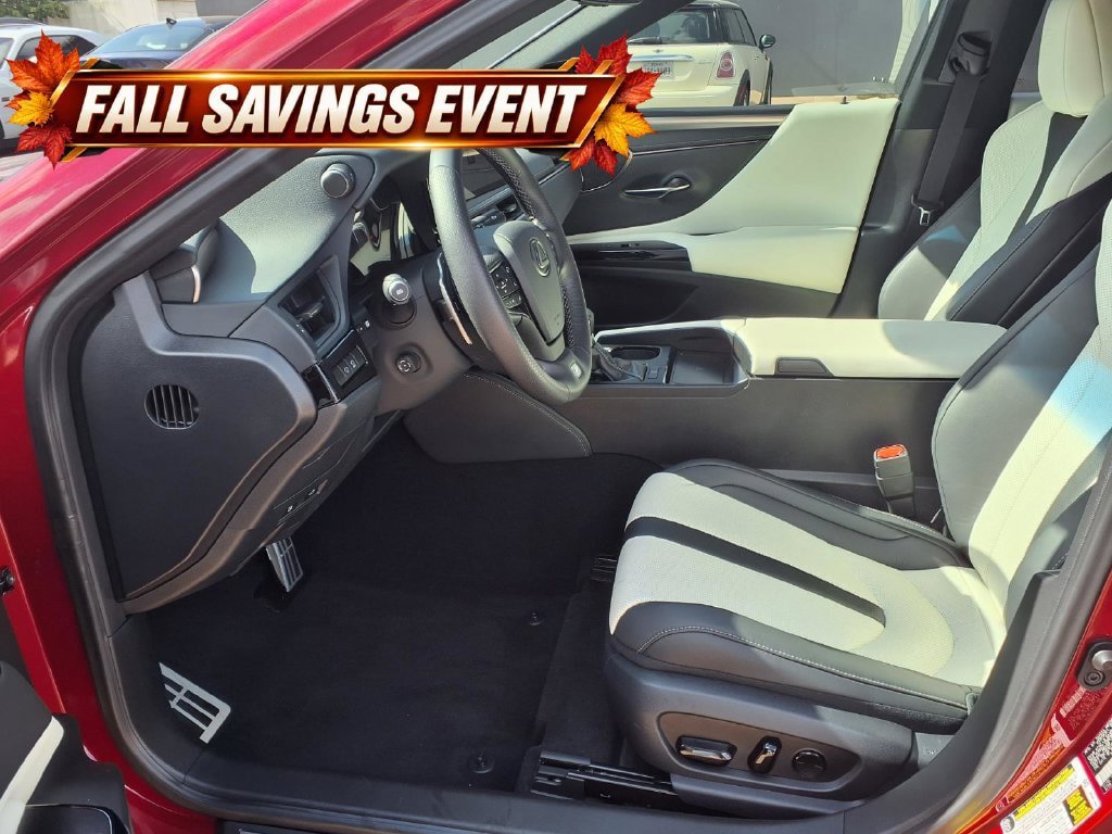 Used 2025 Lexus ES 350 F Sport w/ Accessory Package (Z2) FWD image 11