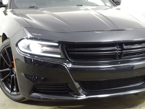 Used 2019 Dodge Charger SXT image 42