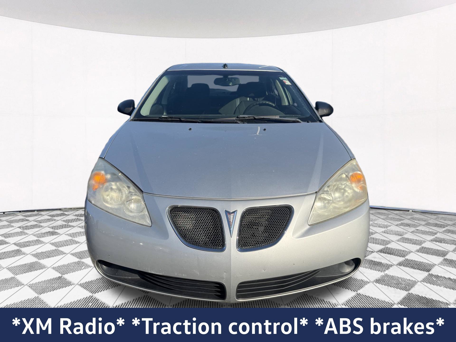 Used 2009 Pontiac G6 Sedan FWD image 2