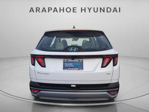 Used 2025 Hyundai Tucson SE image 5