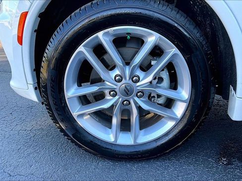 Used 2023 Dodge Durango GT image 33