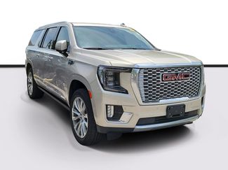 Used 2021 GMC Yukon XL Denali w/ Denali Ultimate Package AWD/4WD video 1