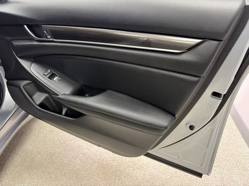 Used 2021 Honda Accord Sport Special Edition image 13