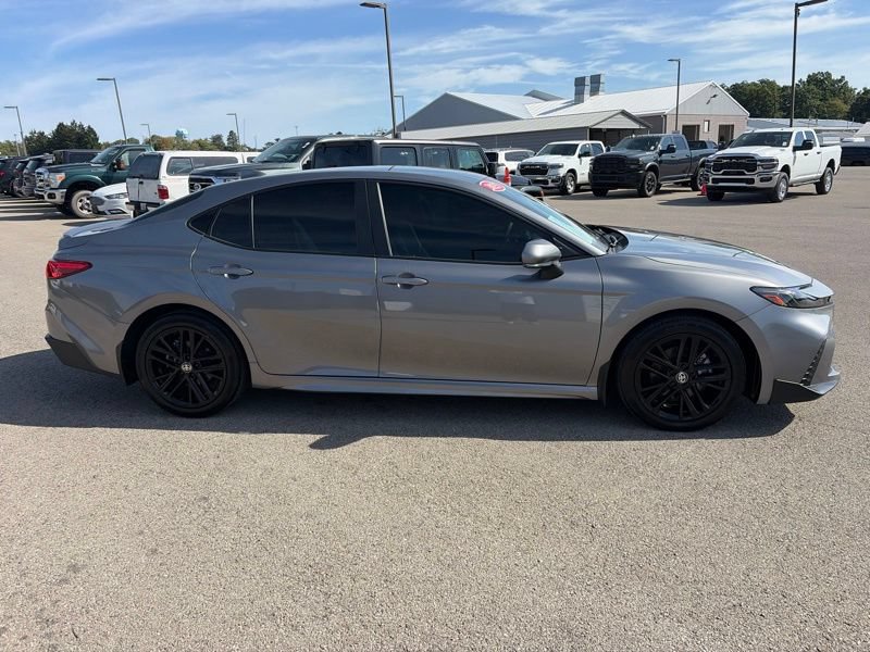 Used 2025 Toyota Camry SE w/ Convenience Package AWD/4WD image 2
