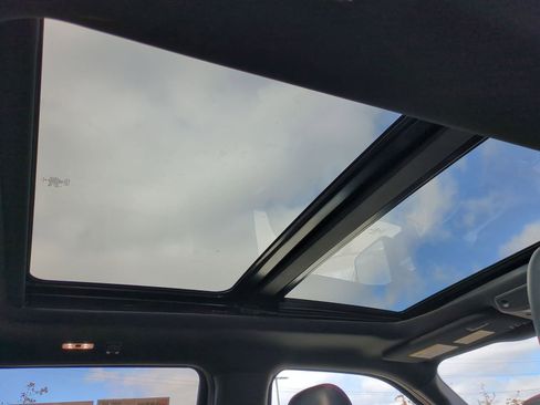 Used 2019 Ford F150 Lariat image 27