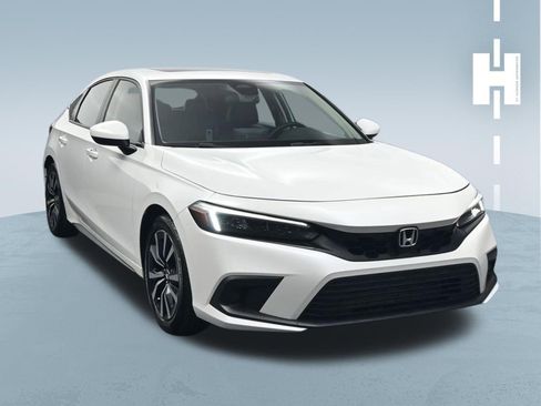 Used 2024 Honda Civic EX-L image 2