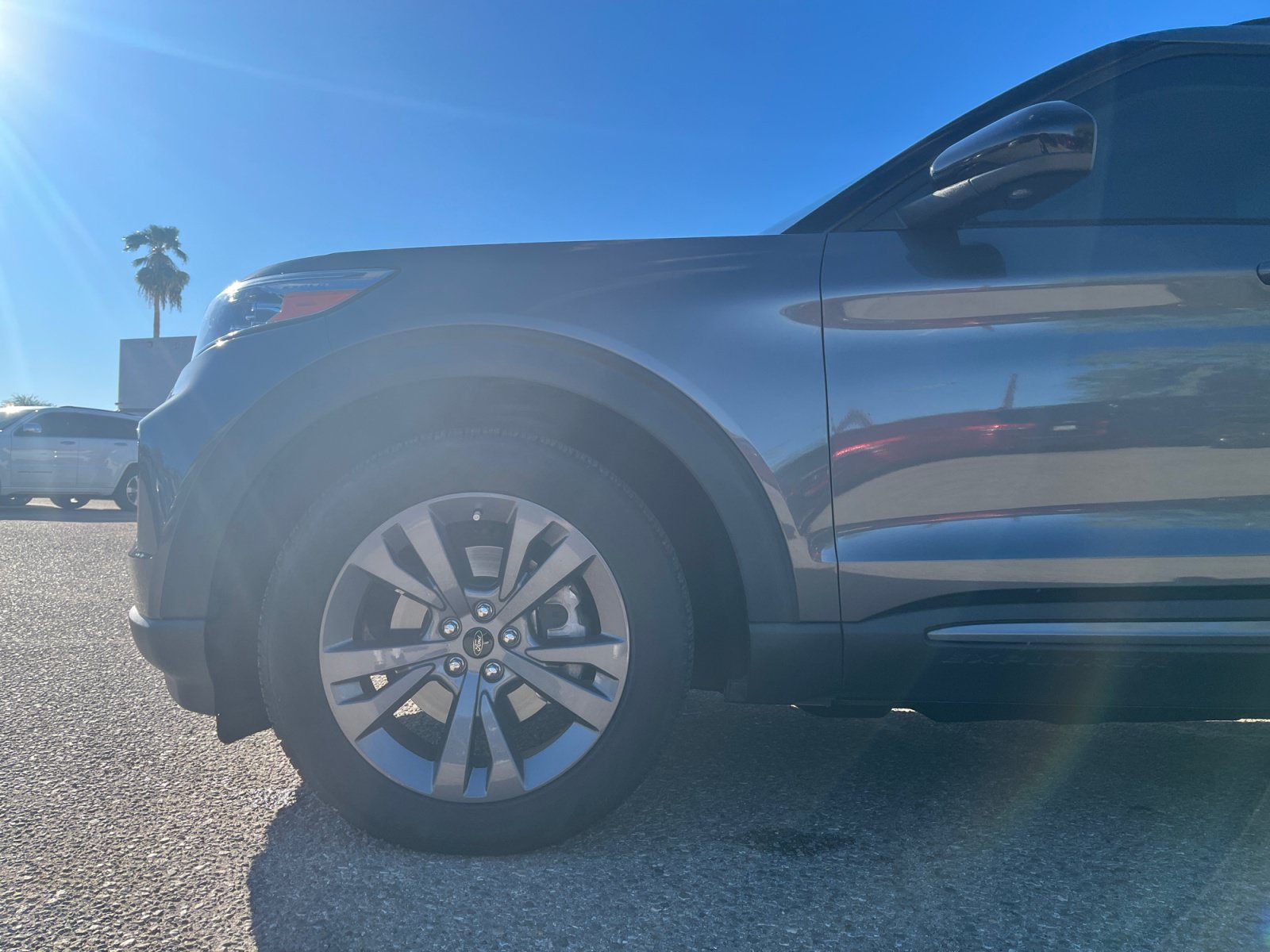 Used 2023 Ford Explorer XLT w/ Equipment Group 202A RWD image 11