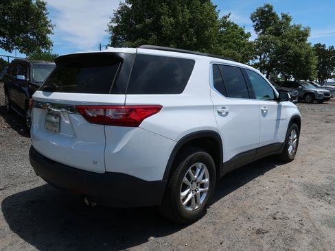 Used 2019 Chevrolet Traverse LT FWD image 21