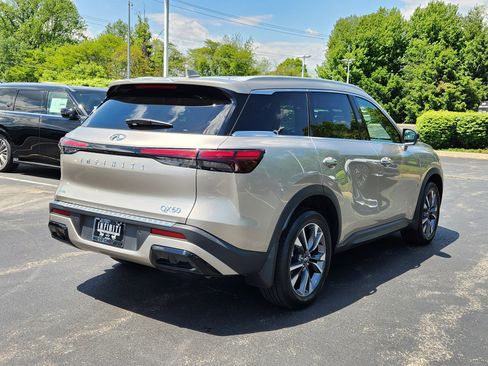 Certified 2023 INFINITI QX60 Luxe w/ Cargo Package AWD/4WD image 4