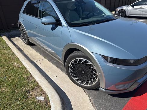 Certified 2022 Hyundai Ioniq 5 Limited image 9