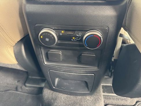 Used 2021 Ford Explorer Base image 37