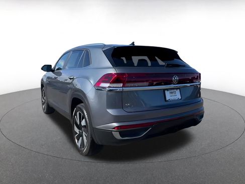 Used 2025 Volkswagen Atlas Cross Sport SE image 11