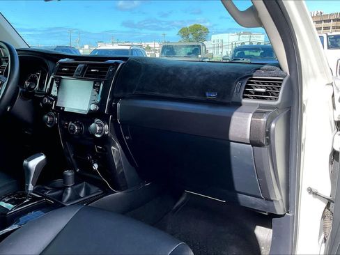 Used 2020 Toyota 4Runner 4WD image 23
