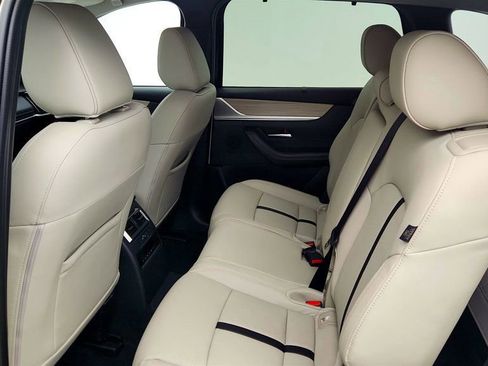 Used 2025 MAZDA CX-90 Plug-In Hybrid w/ Preferred image 18