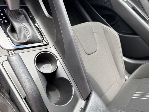 Certified 2025 Hyundai Elantra Sport FWD image 30