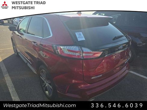 Used 2019 Ford Edge Titanium w/ Equipment Group 301A FWD image 3