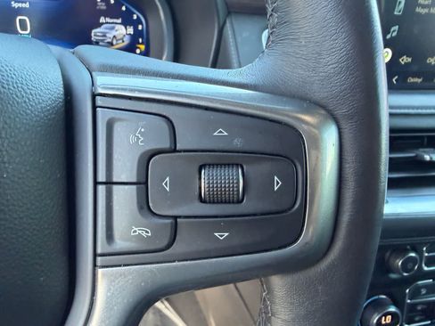 Used 2022 Chevrolet Suburban Z71 w/ Z71 Off-Road Package AWD/4WD image 22