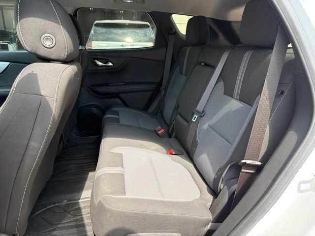 Used 2023 Chevrolet Blazer LT w/ Convenience Package AWD/4WD image 17