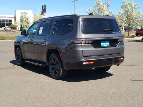 New 2026 Jeep Grand Wagoneer Limited AWD/4WD image 12