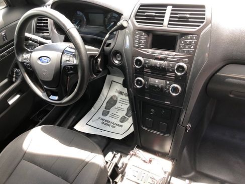 Used 2017 Ford Explorer 4WD Police Interceptor image 25
