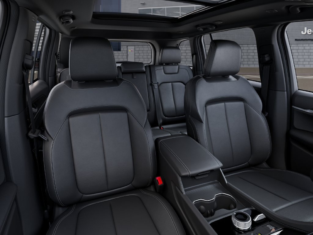 New 2027 Jeep Grand Cherokee Limited AWD/4WD image 16