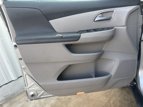 Used 2012 Honda Odyssey EX image 11